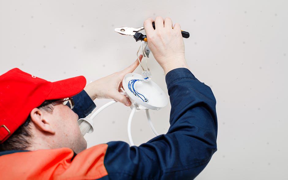 recherche électricien bâtiment Saint-Ouen